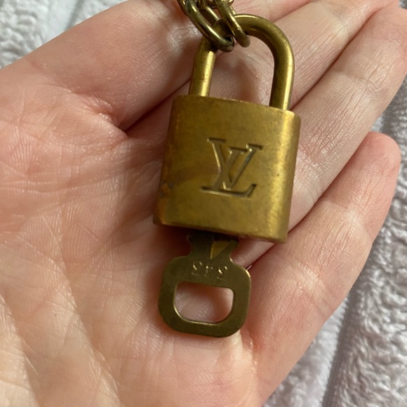 Louis Vuitton Gold Lockchain - Picture 3 of 6
